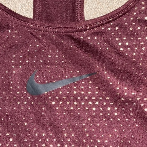 Nike Red Sleeveless Athletic Tank Top - Picture 2 of 4